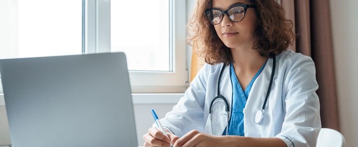 Huisartsen en Medisch specialisten delen hun ervaring met het Adviesconsult